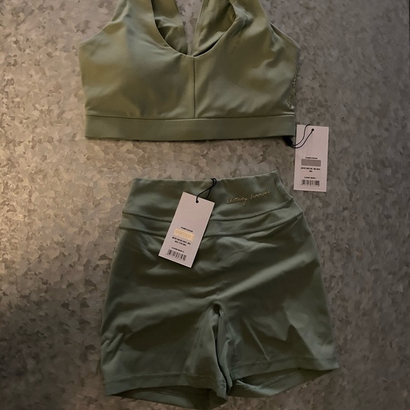 Gymshark Whitney Simmons bra and shorts set - Picture 1 of 9
